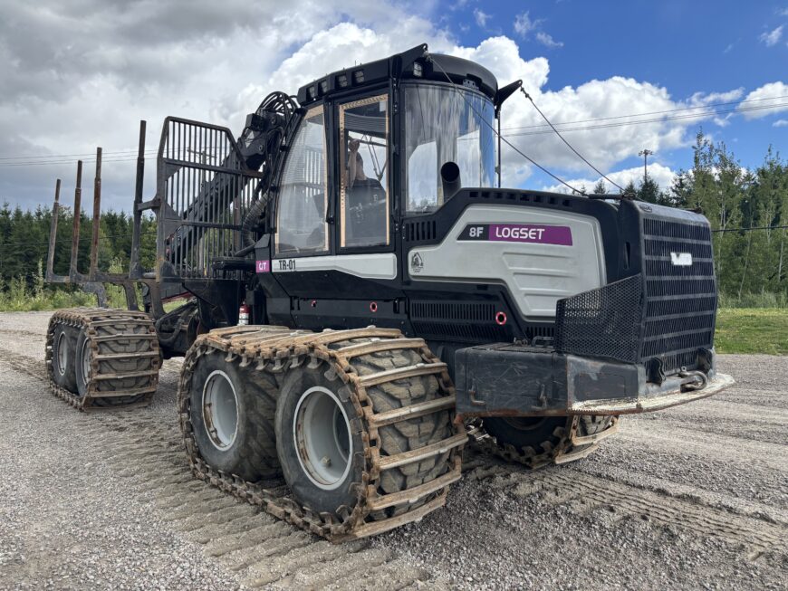 2020 Logset 8F Transporteur 5307 heures – Image 6