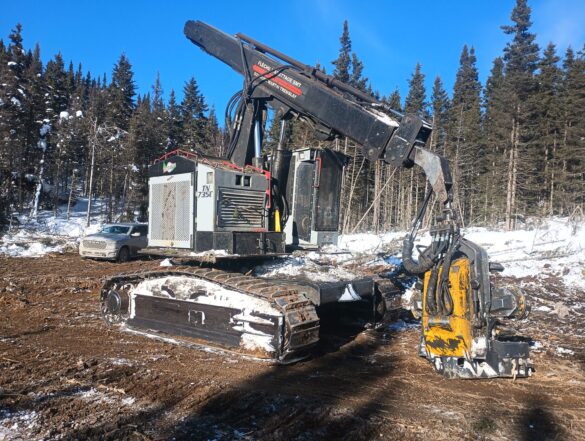 2016 Timberpro 735C Abatteuse Faconneuse sur chenilles - 27 899 Heures